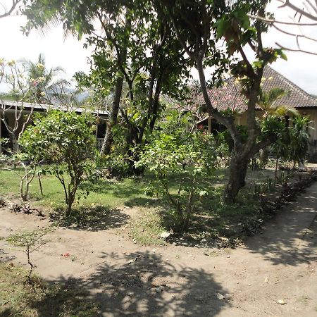 Pakuna Beach Senggigi Exteriör bild