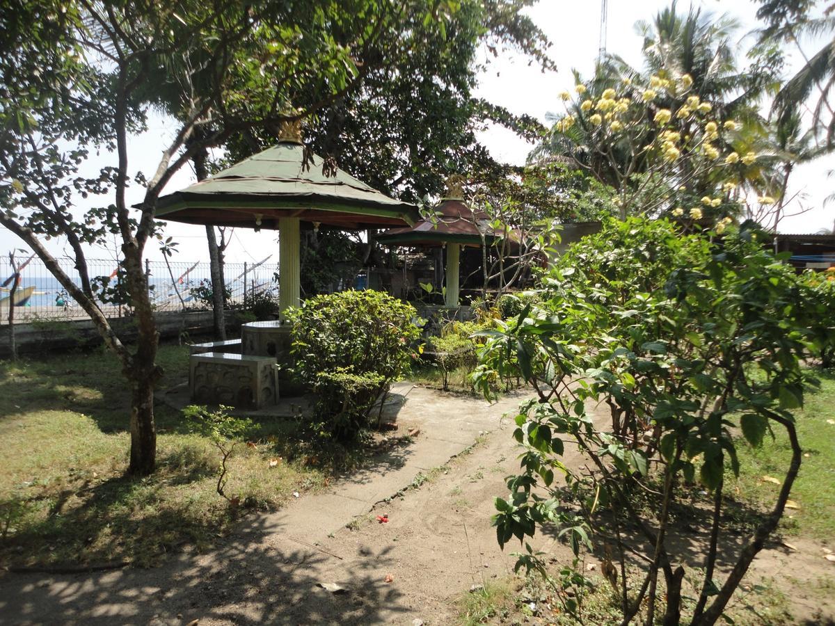 Pakuna Beach Senggigi Exteriör bild