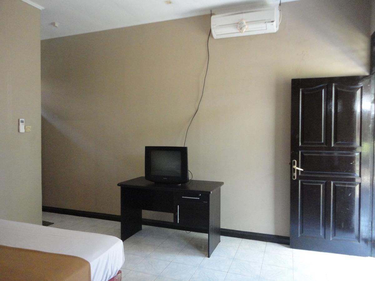 Pakuna Beach Senggigi Exteriör bild