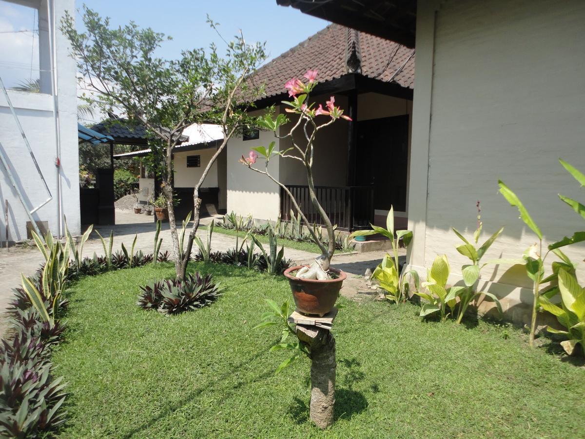 Pakuna Beach Senggigi Exteriör bild