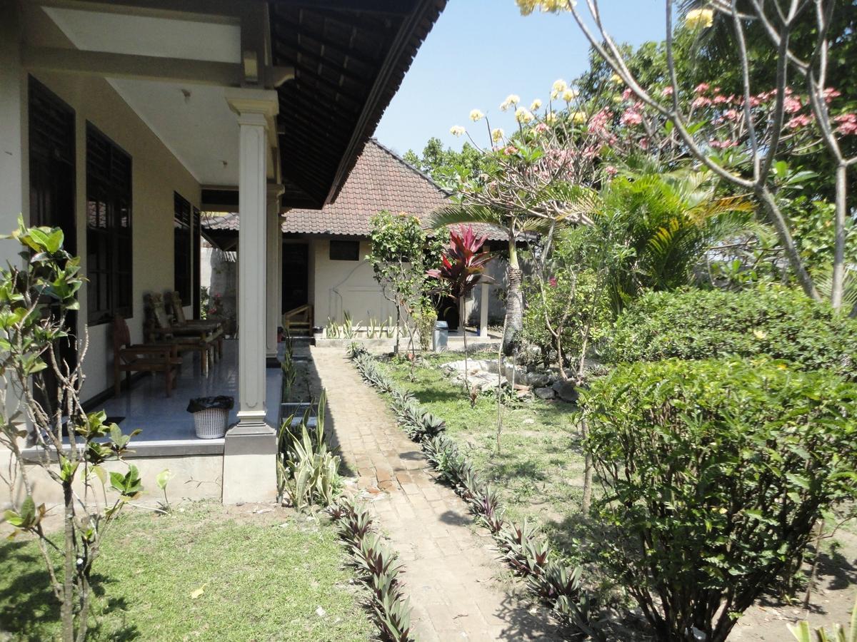Pakuna Beach Senggigi Exteriör bild