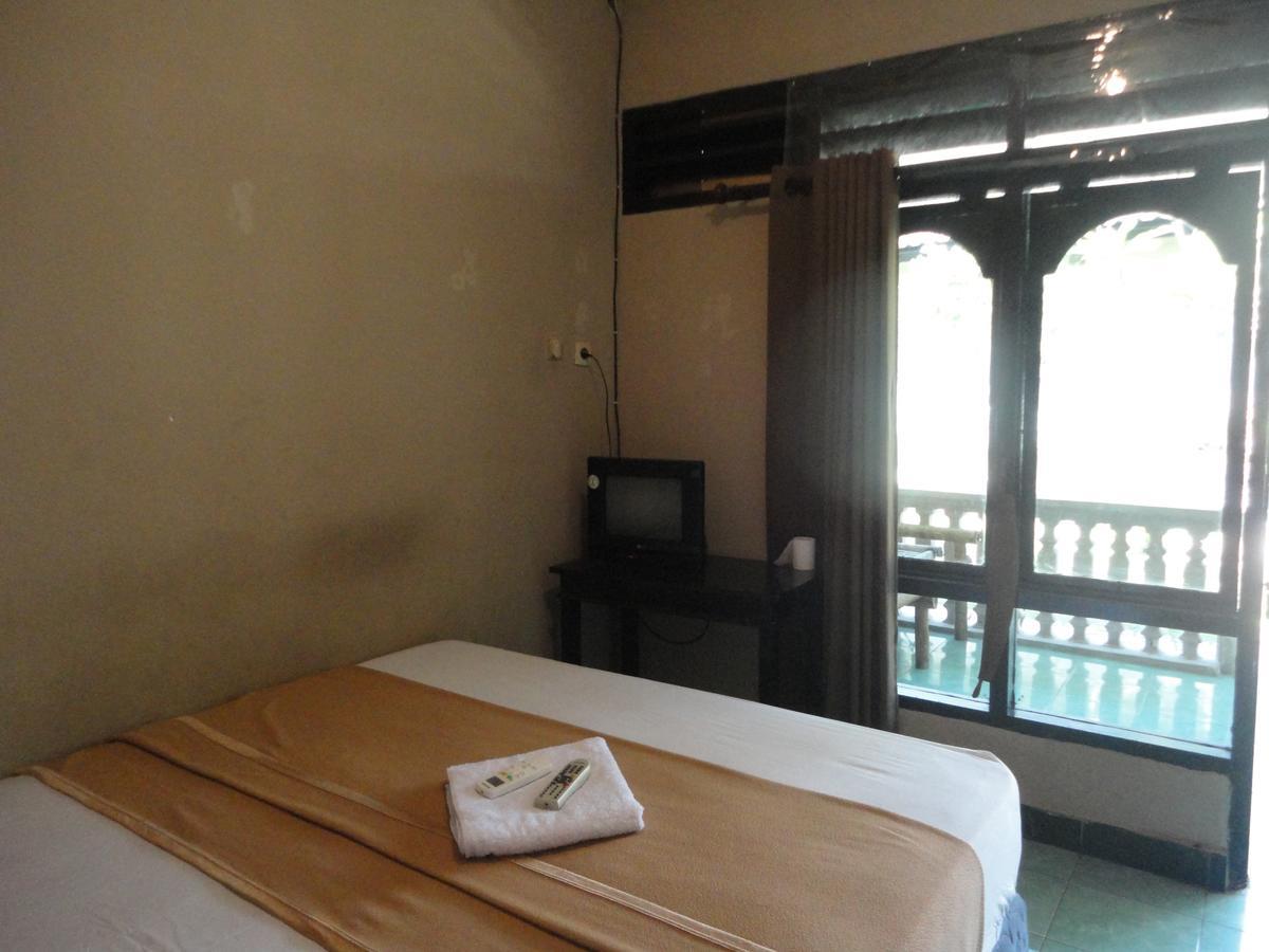 Pakuna Beach Senggigi Exteriör bild